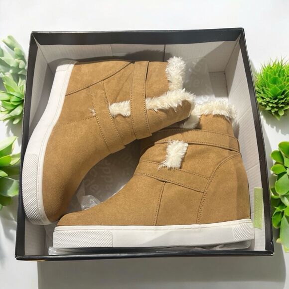 Steve Madden NYC Boots 8.5 Peytonn Tan Suede Faux Fur Ankle Winter Warm NEW - Picture 6 of 8